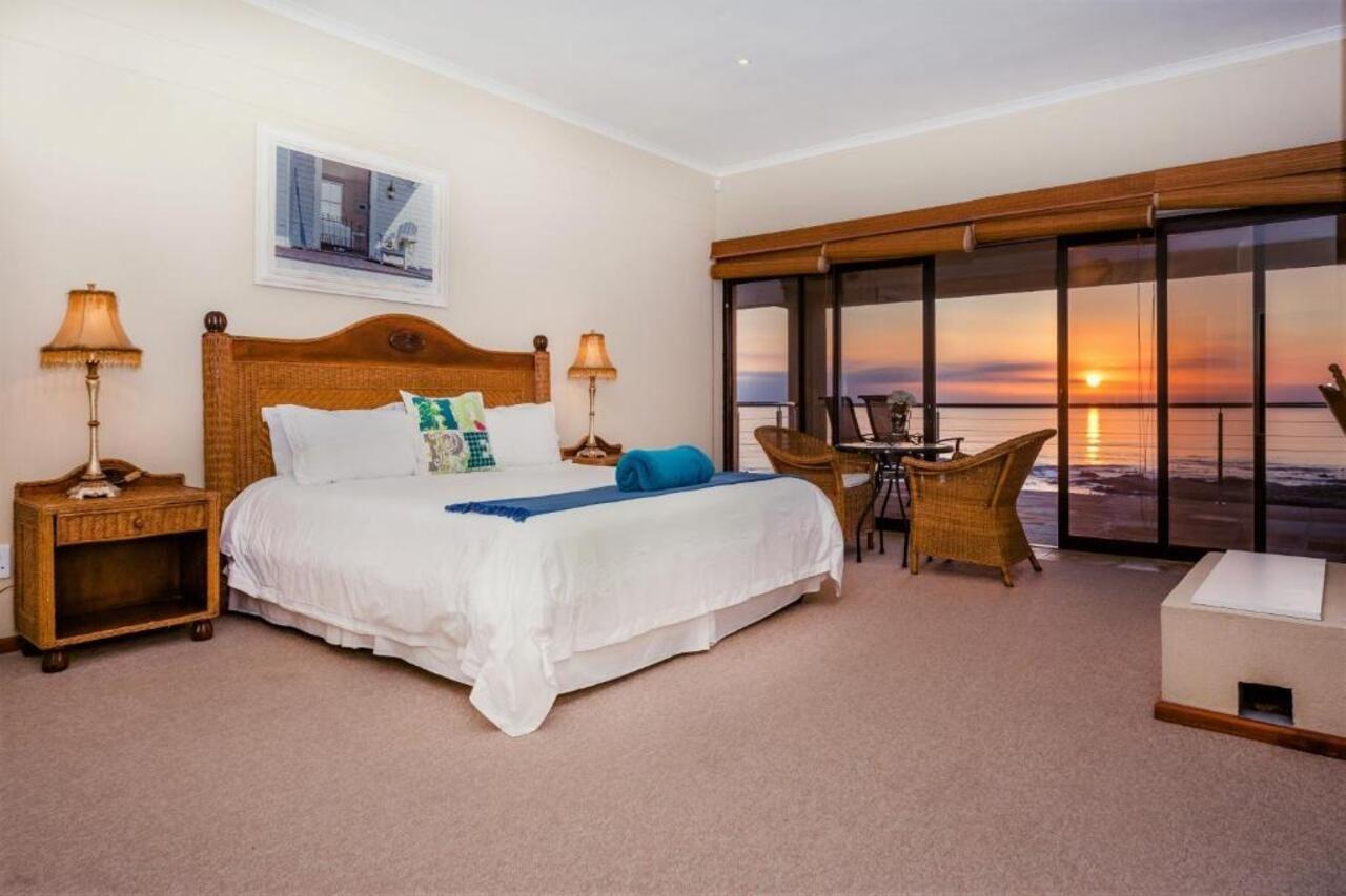 Appartamento Whale Waters Self Catering Gansbaai De Kelders Esterno foto